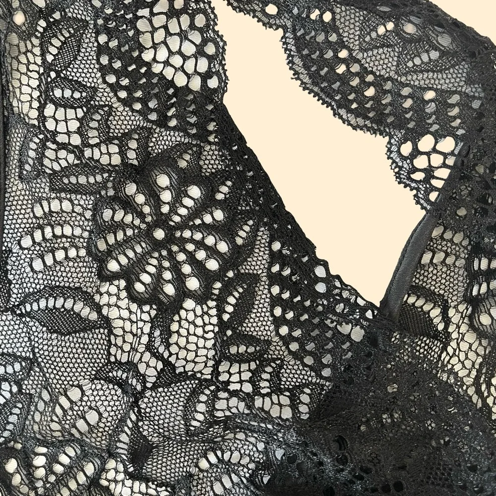 WBQ Black Stretchy Lace Halter Rhinestone Cross Gothic Sleeveless Top SzXXL - Picture 11 of 12